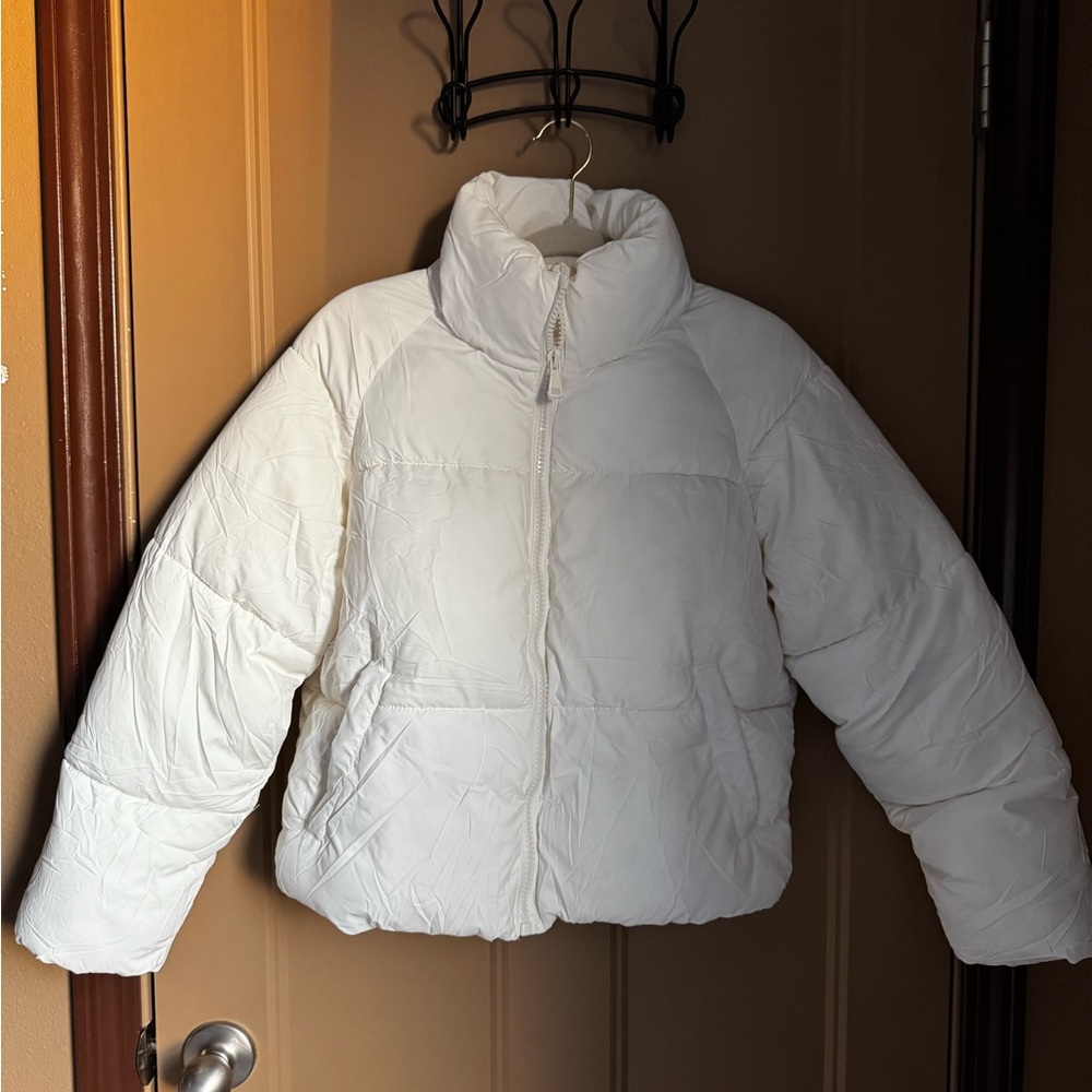 White puffer coat!